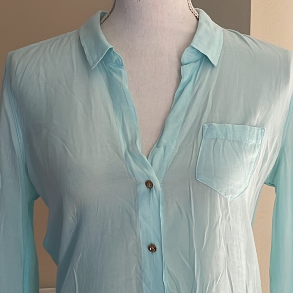 Lilly Pulitzer button down shirt sz S - Picture 2 of 7